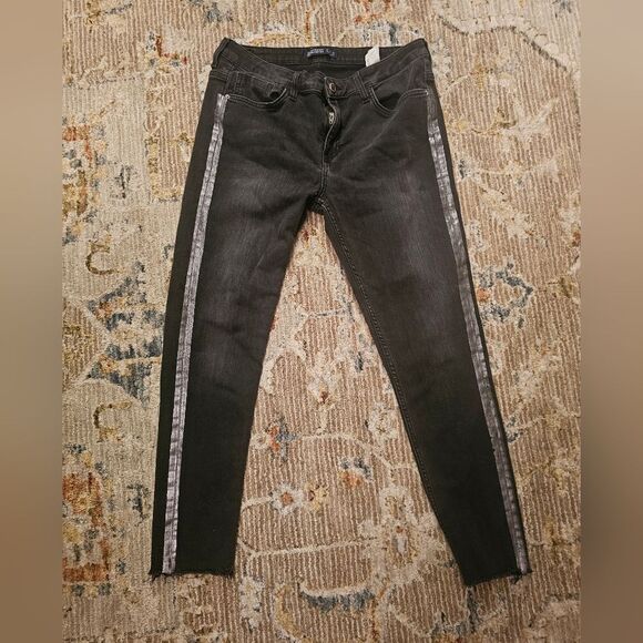 Zara ankle jeans, black with sliver side stripes sz 10 with 26" inseam - Picture 1 of 6